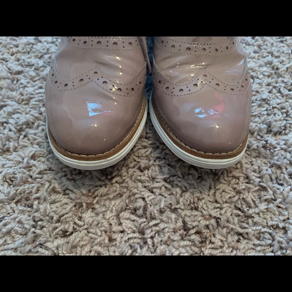 Shoes - Picture 4 of 4